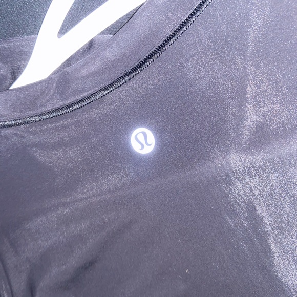 lululemon long sleeve - Picture 3 of 3